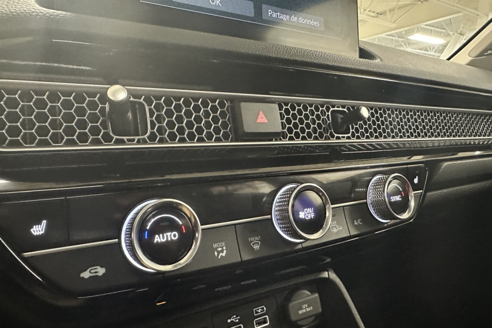 2022 Honda Civic - Image 17