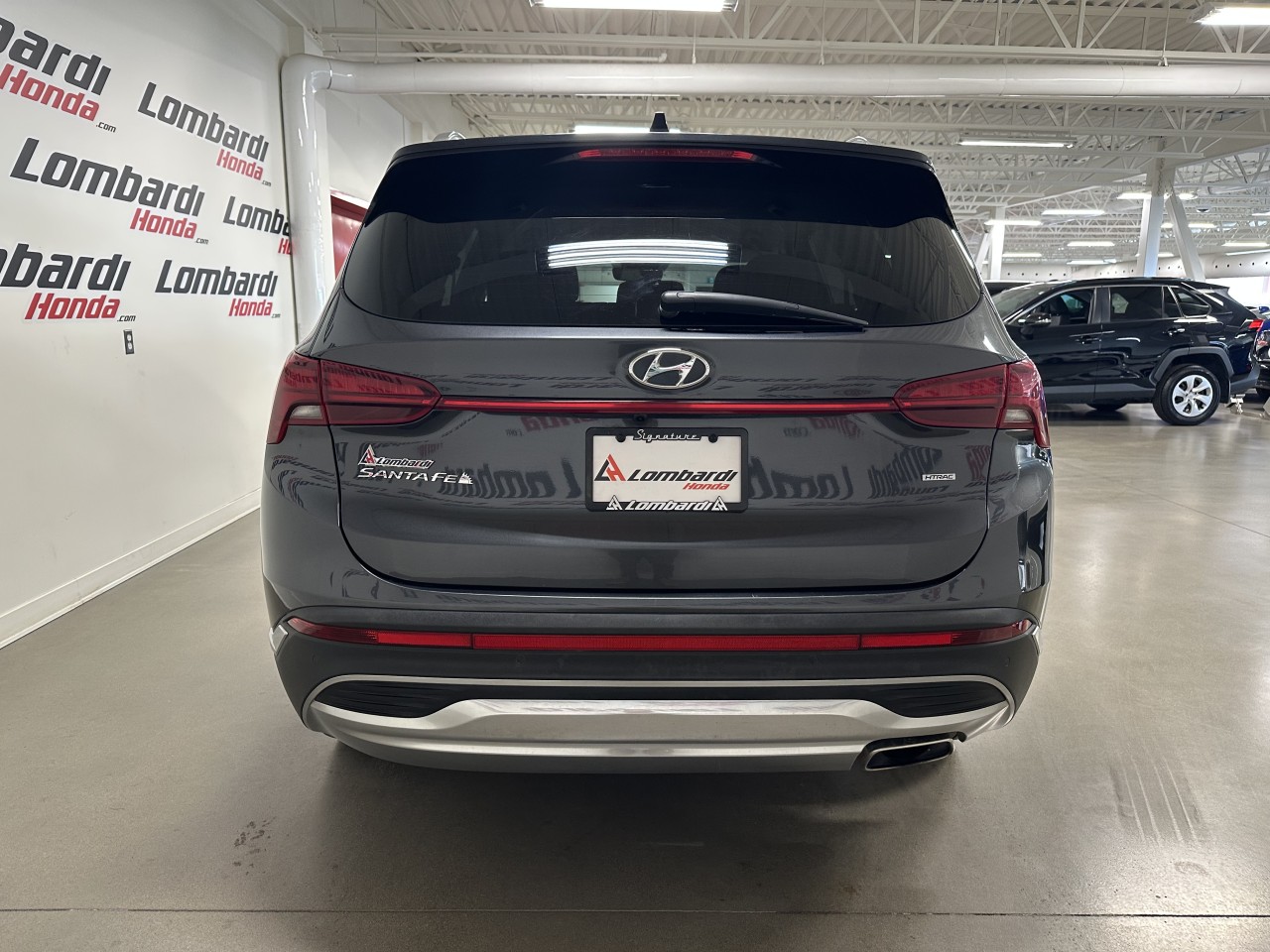 2021 Hyundai Santa Fe - Image 9