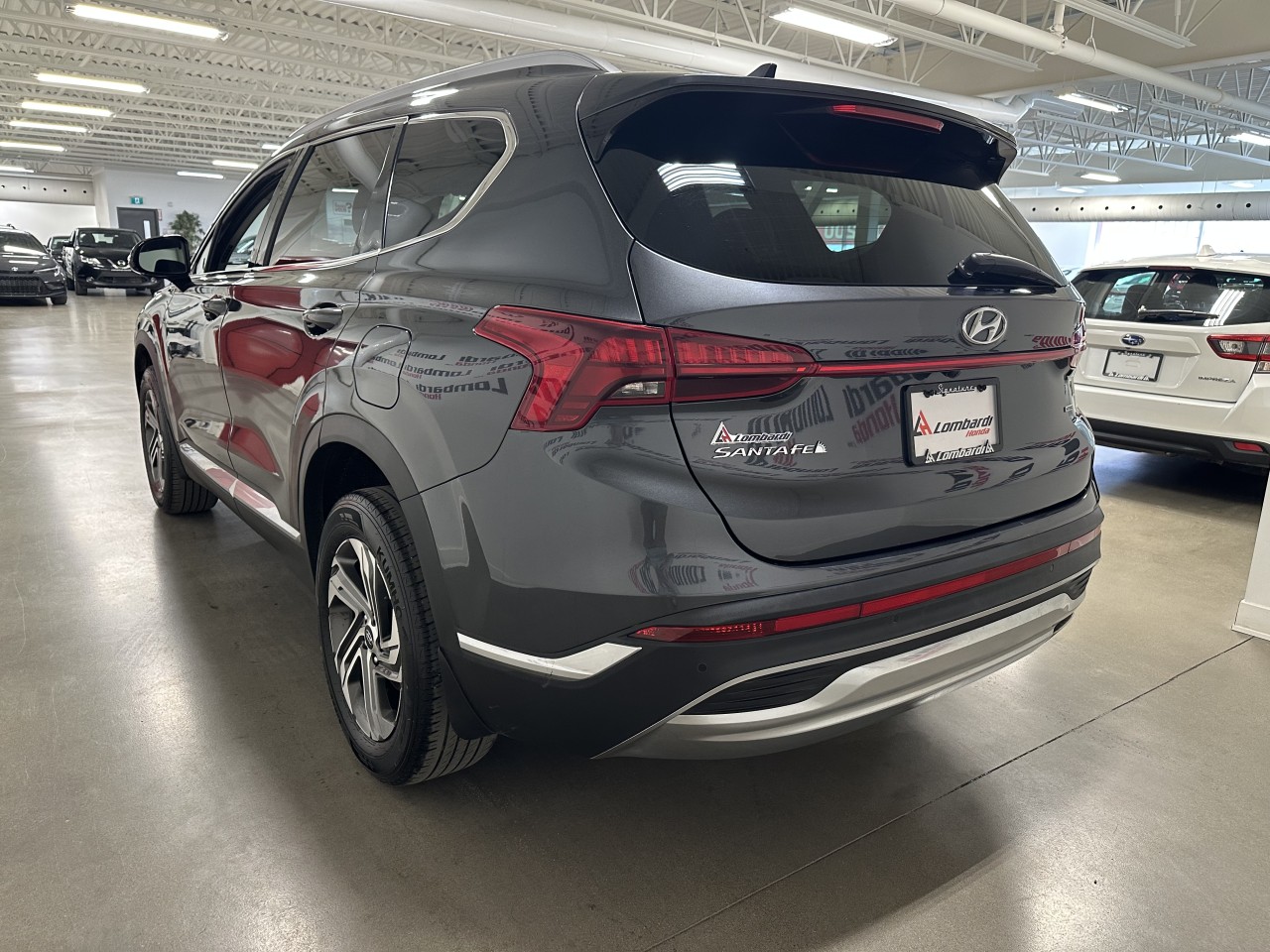 2021 Hyundai Santa Fe - Image 10