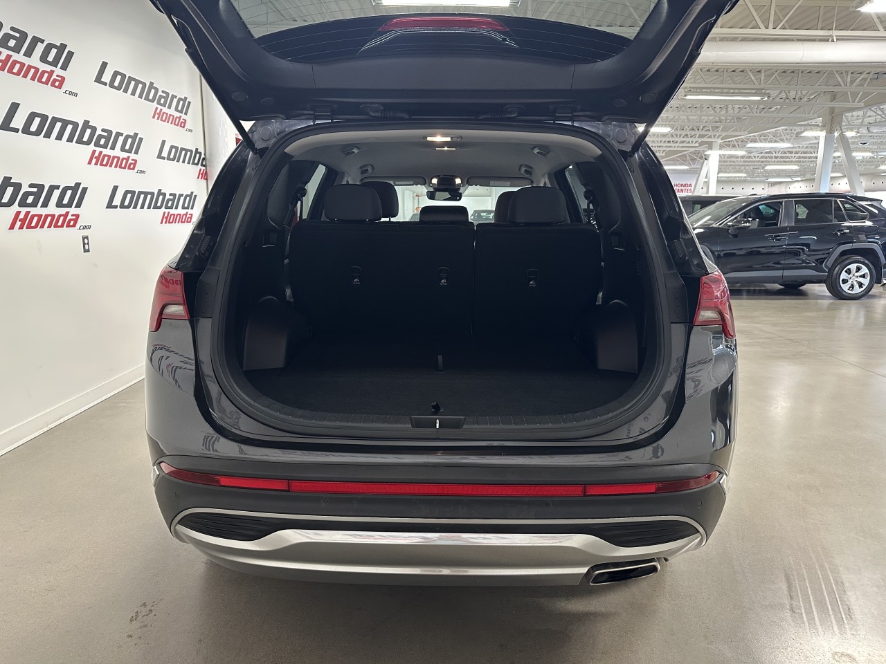 2021 Hyundai Santa Fe - Image 23