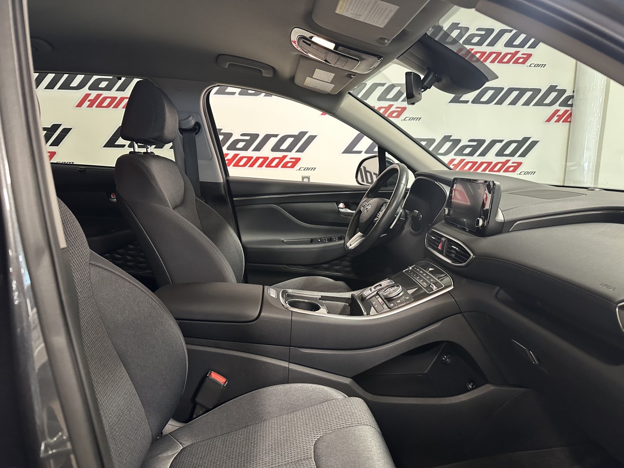 2021 Hyundai Santa Fe - Image 24