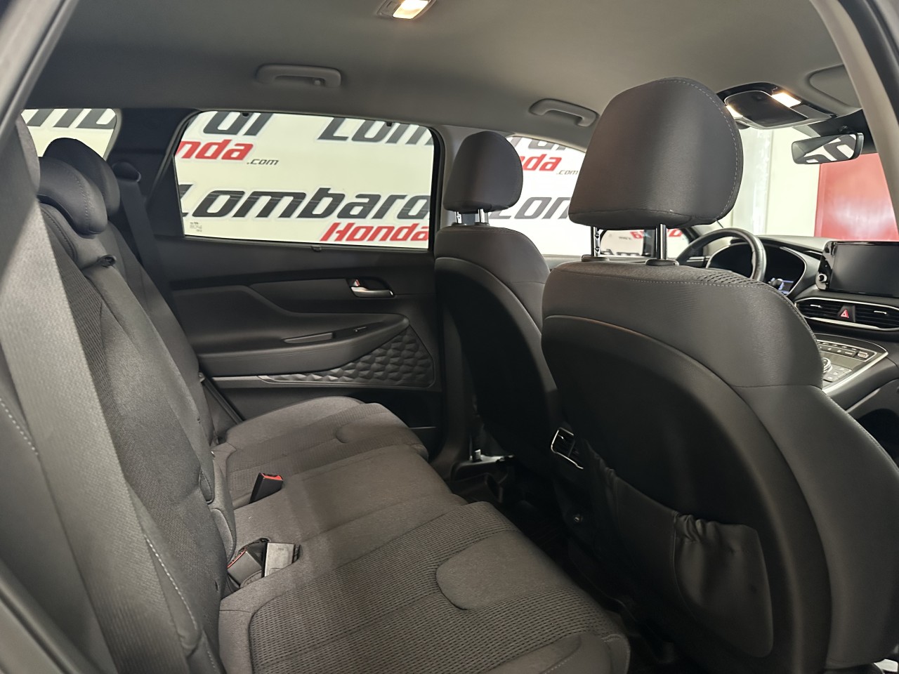 2021 Hyundai Santa Fe - Image 25