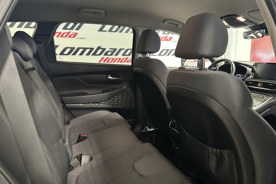 2021 Hyundai Santa Fe - Image 25