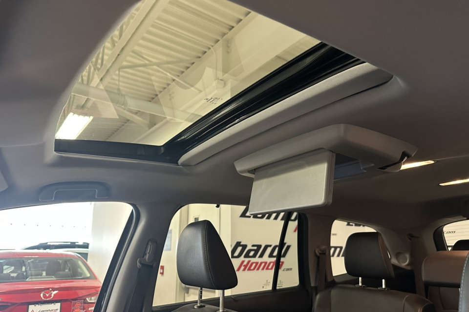 2022 Honda Pilot - Image 15