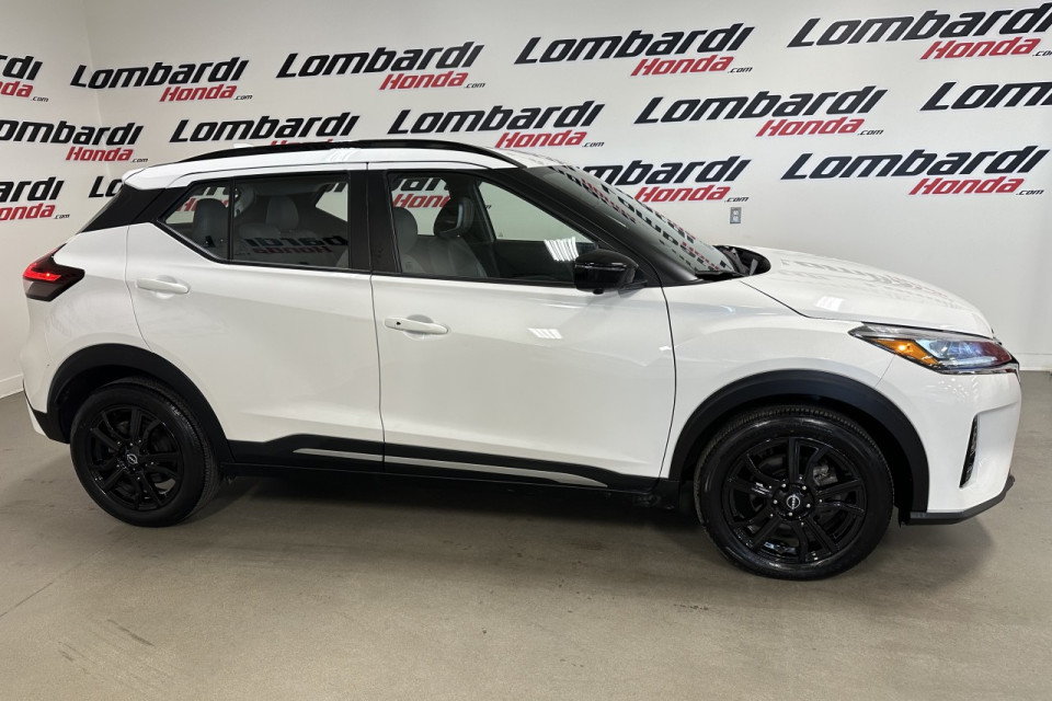 2023 Nissan Kicks - Image 2