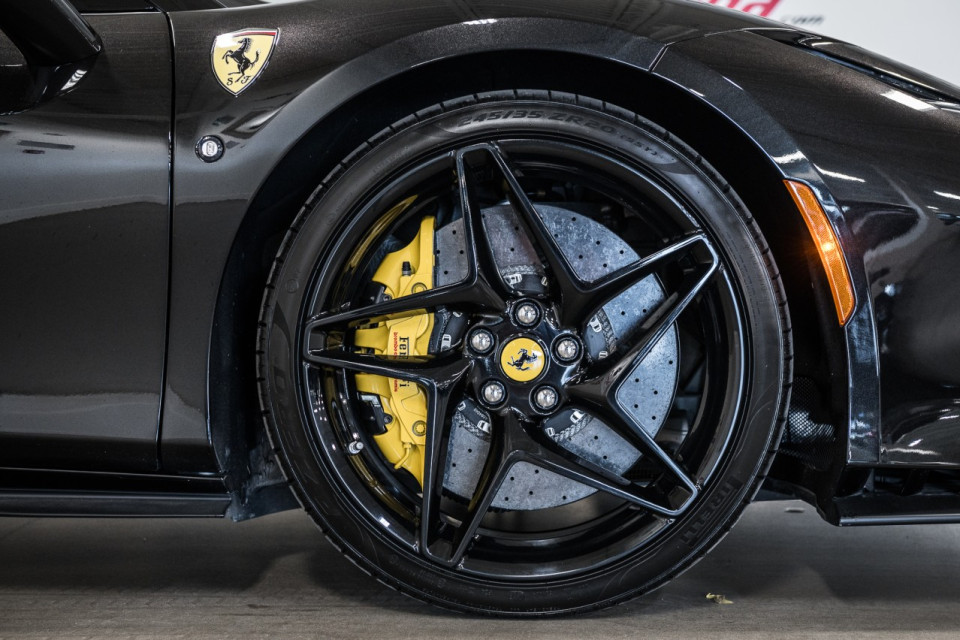 2021 Ferrari F8 Spider - Image 6