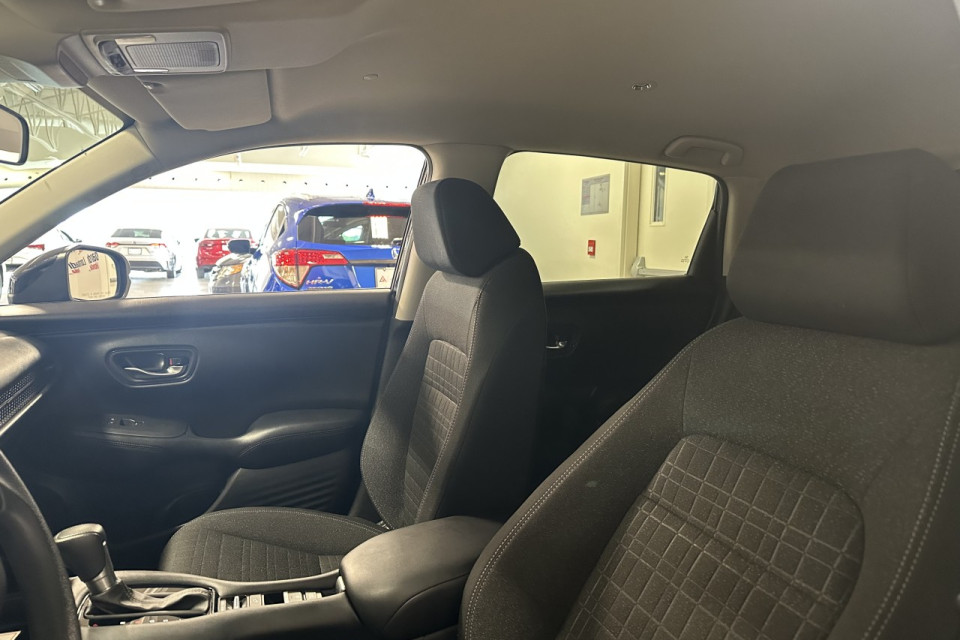 2023 Honda HR-V - Image 12
