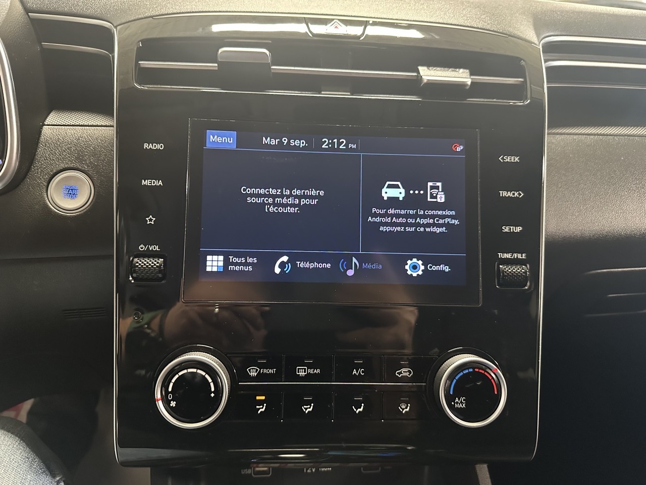 2022 Hyundai Tucson - Image 16