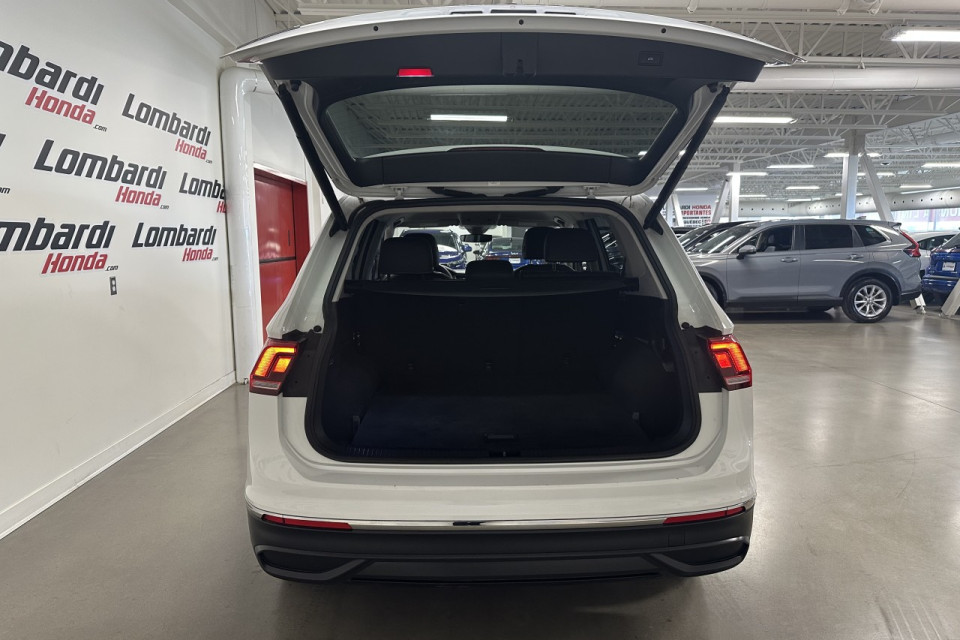 2022 Volkswagen Tiguan - Image 19