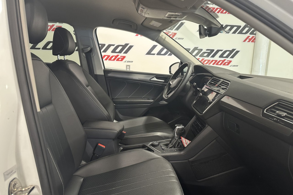 2022 Volkswagen Tiguan - Image 20