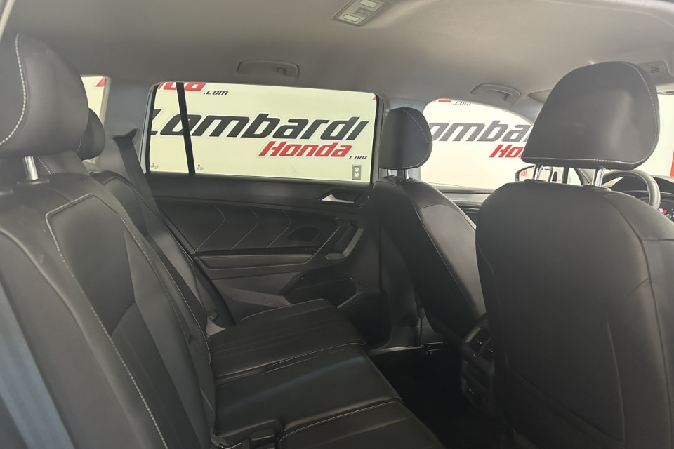 2022 Volkswagen Tiguan - Image 21