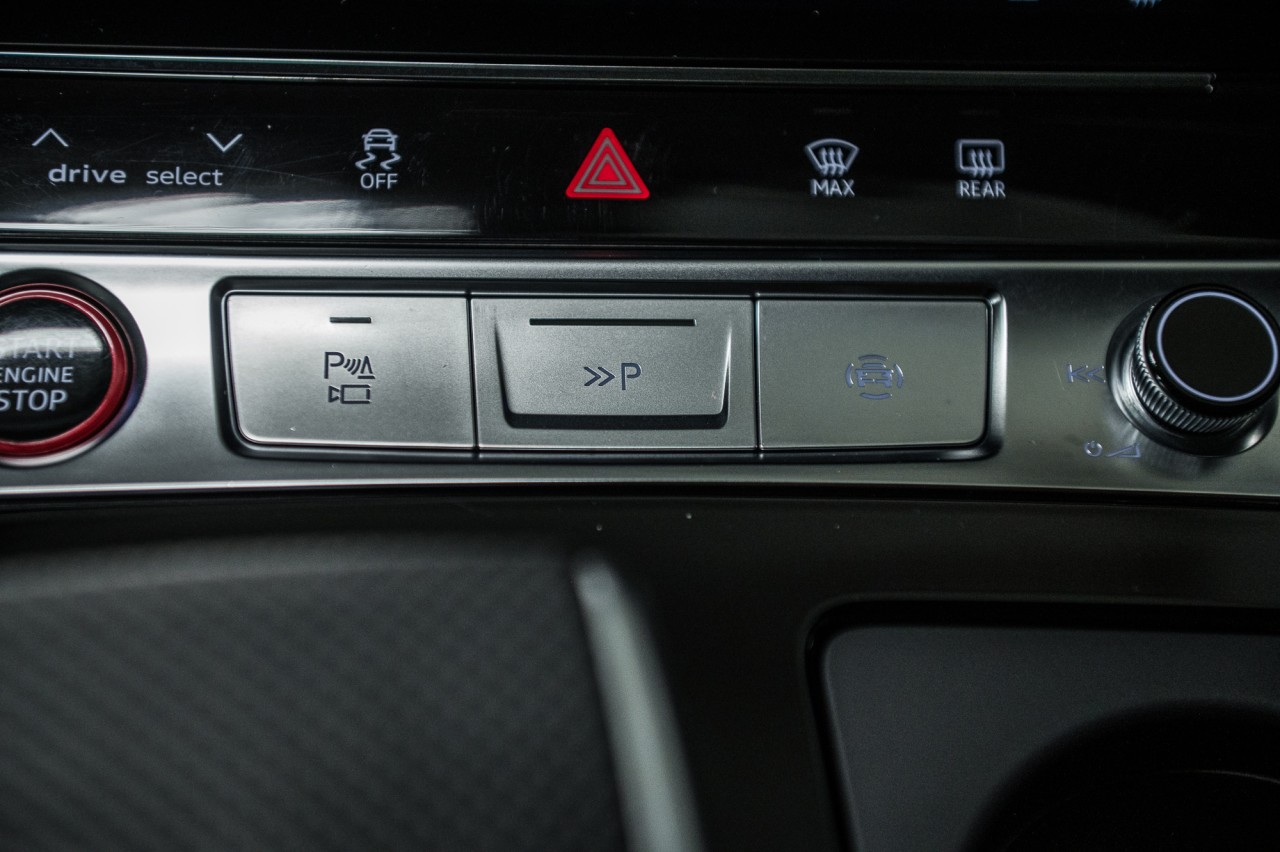 2024 Audi RS6 - Image 26