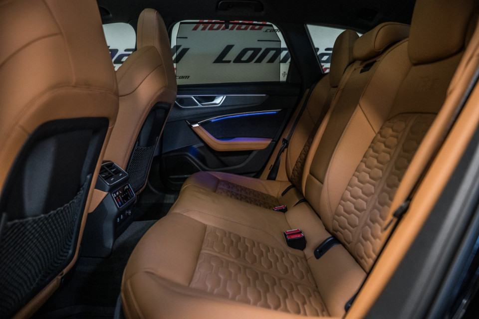 2024 Audi RS6 - Image 29