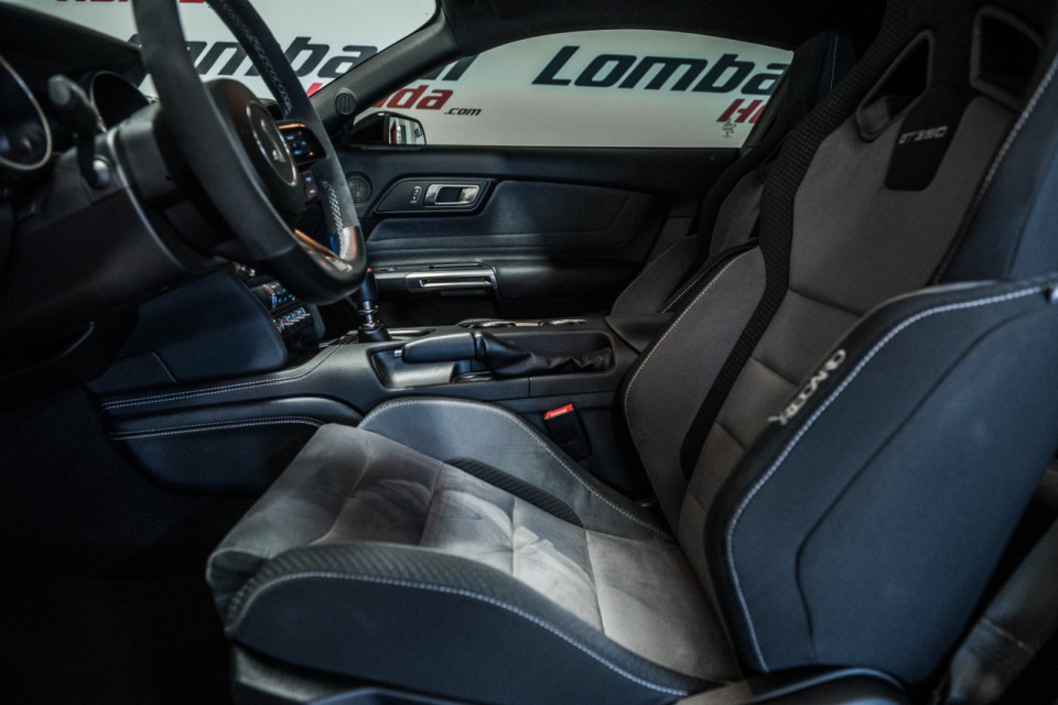 2020 Ford Mustang - Image 14