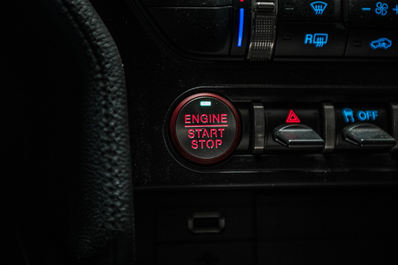 2020 Ford Mustang - Image 24