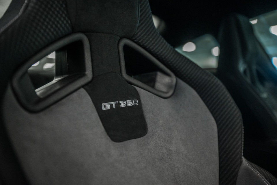 2020 Ford Mustang - Image 30