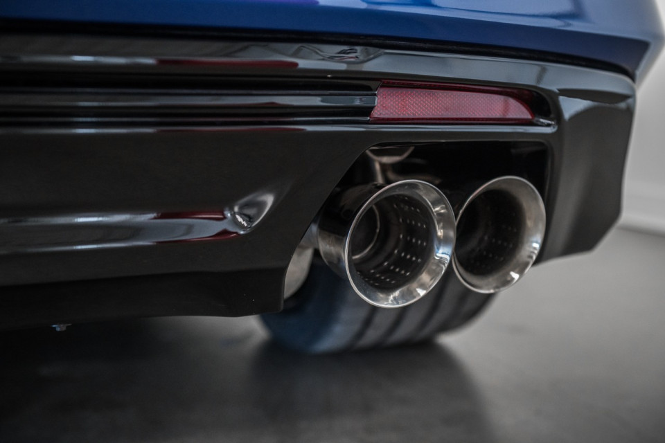 2021 Chevrolet Camaro - Image 9