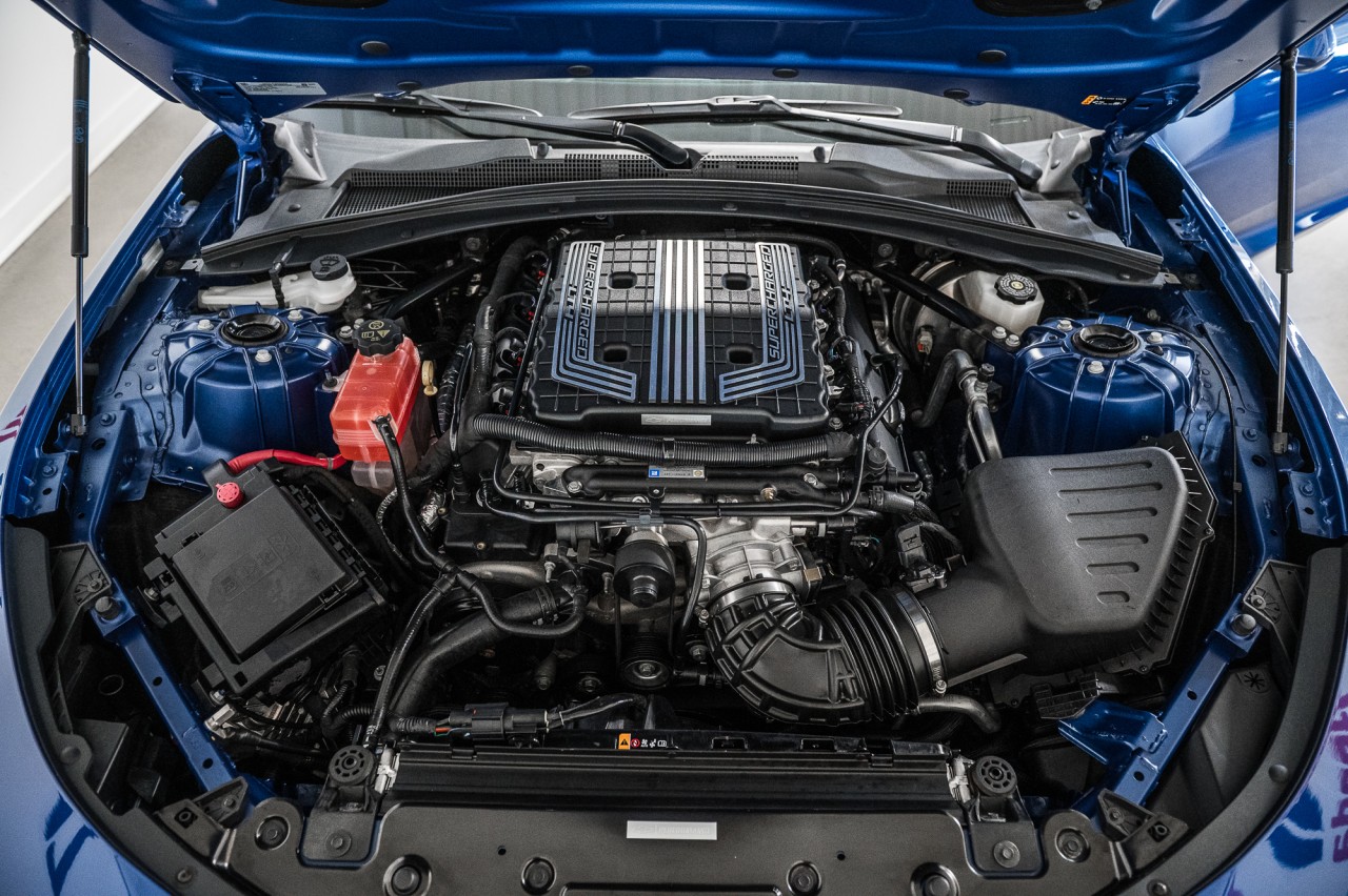 2021 Chevrolet Camaro - Image 12