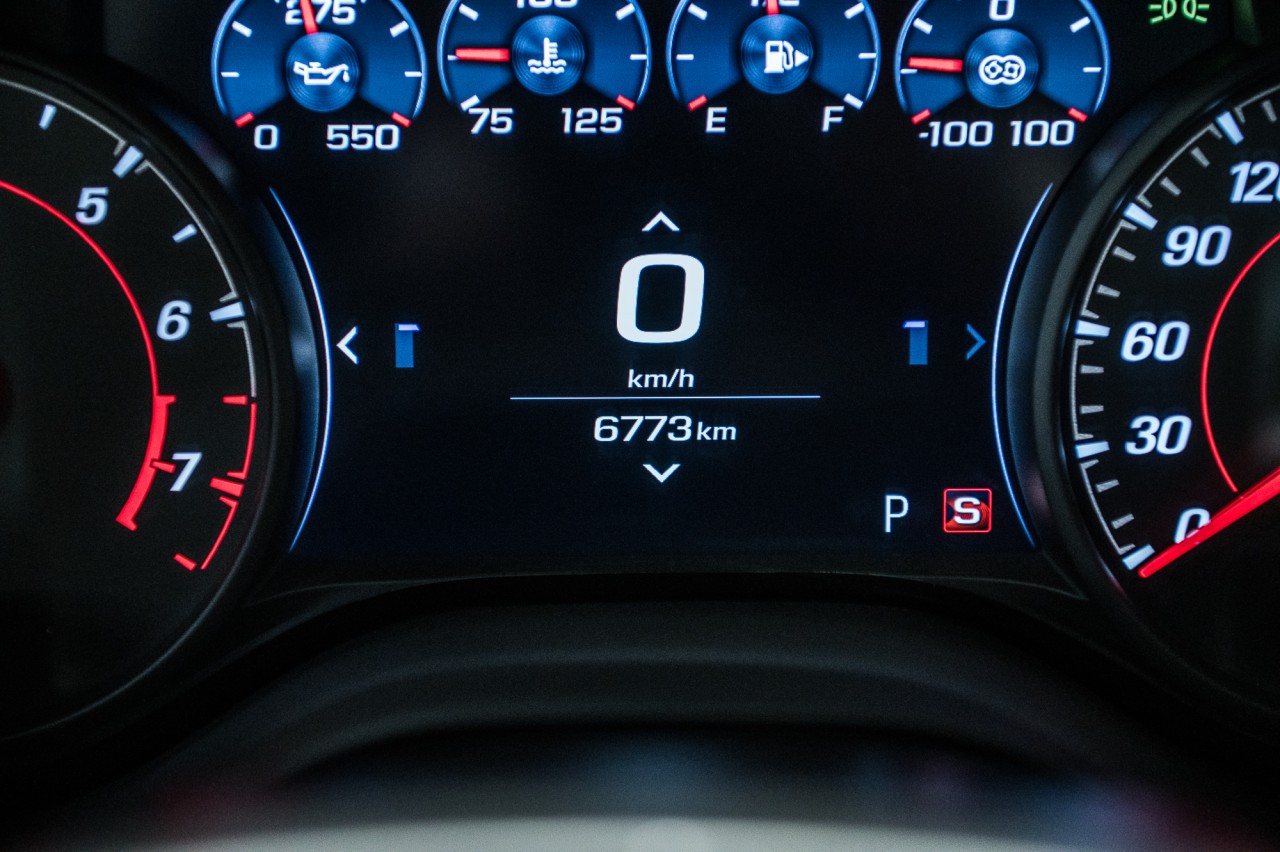 2021 Chevrolet Camaro - Image 18