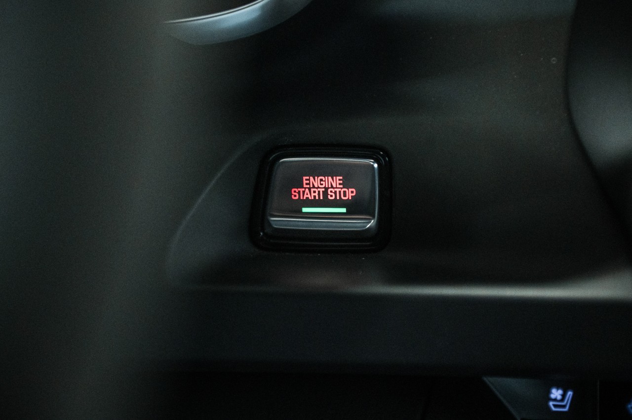 2021 Chevrolet Camaro - Image 19