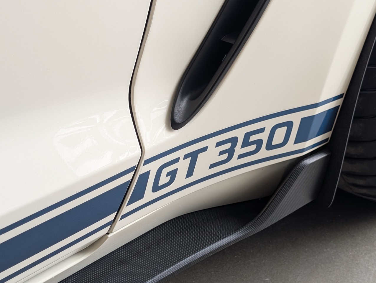 2020 Ford Mustang - Image 34