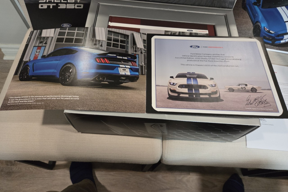 2020 Ford Mustang - Image 40