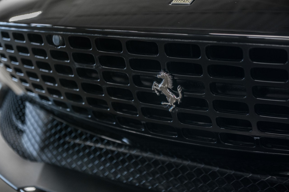 2025 Ferrari Roma - Image 8