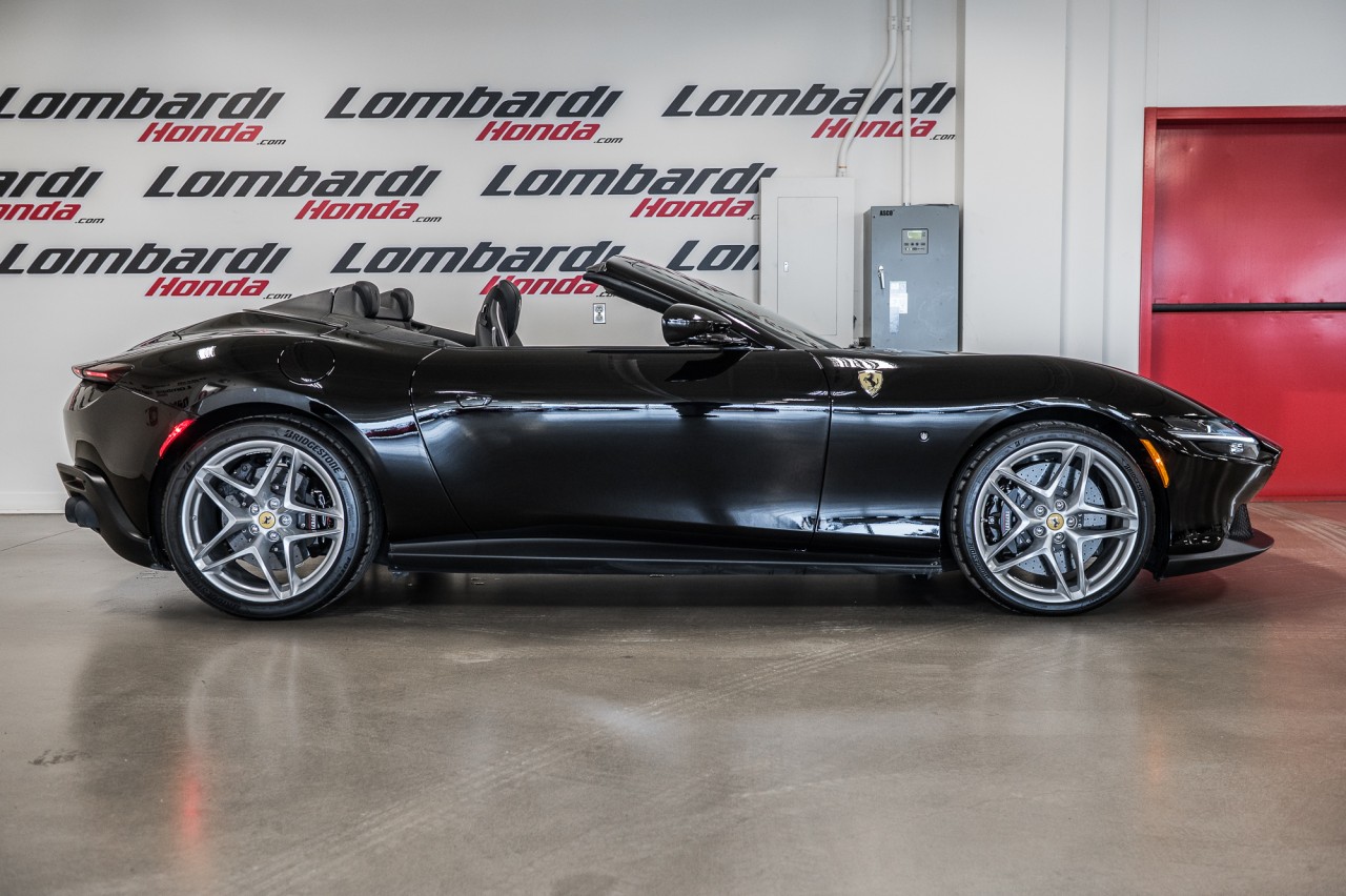 2025 Ferrari Roma - Image 2