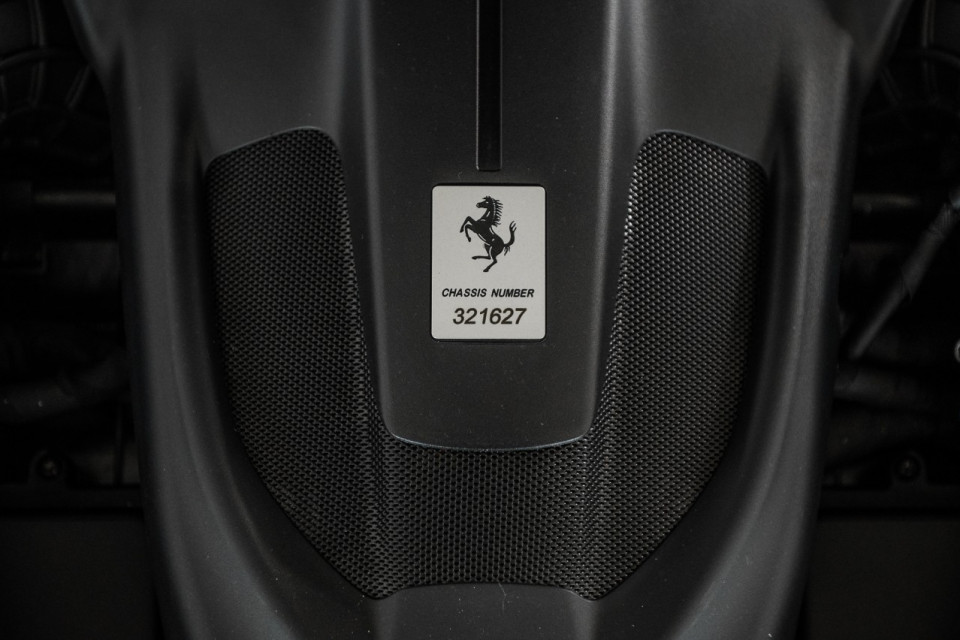 2025 Ferrari Roma - Image 17