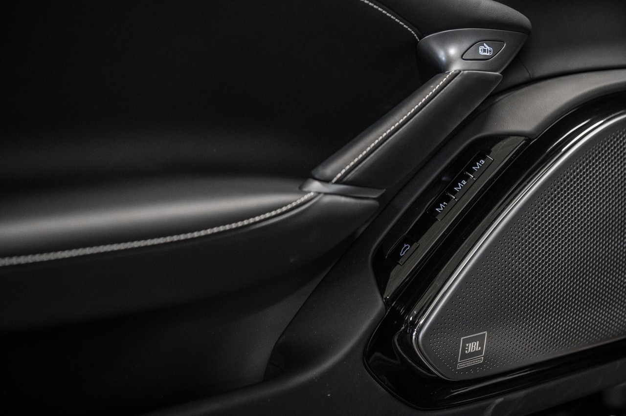 2025 Ferrari Roma - Image 18