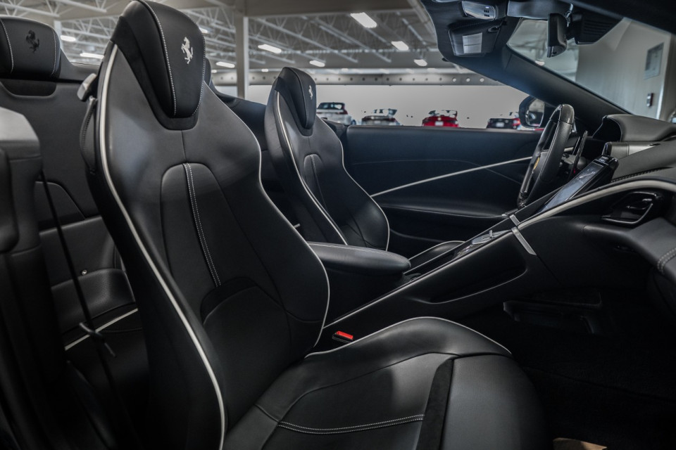 2025 Ferrari Roma - Image 19