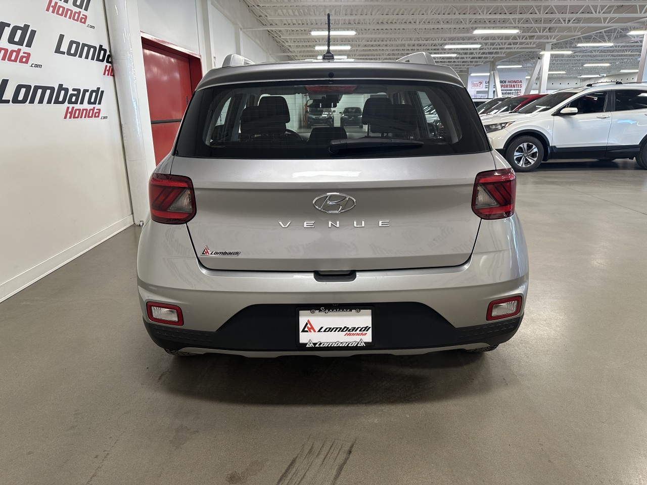 2023 Hyundai Venue - Image 10