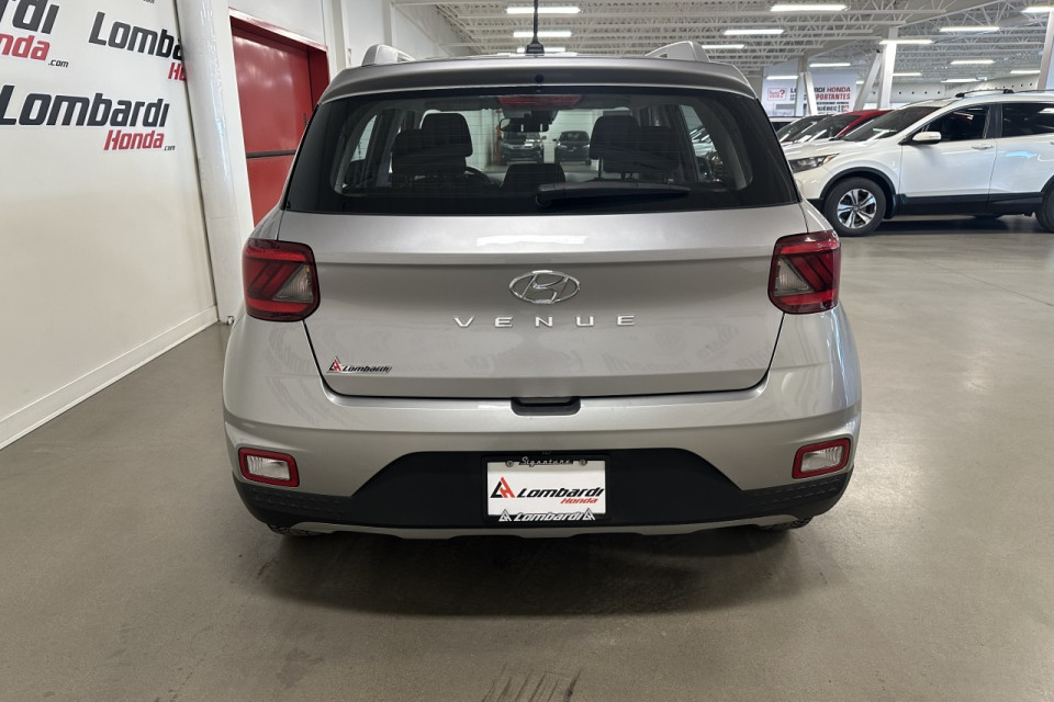 2023 Hyundai Venue - Image 10