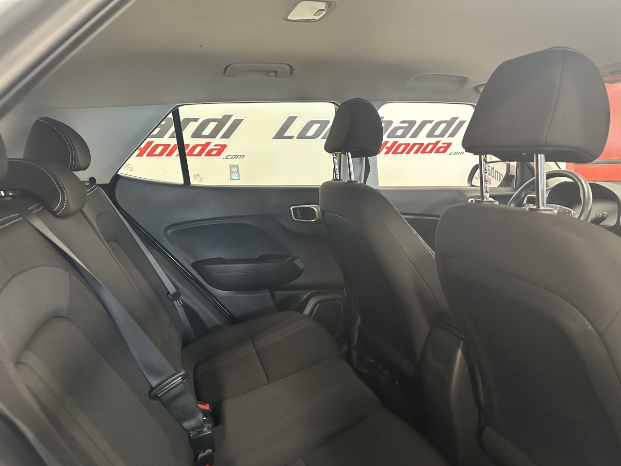 2023 Hyundai Venue - Image 19