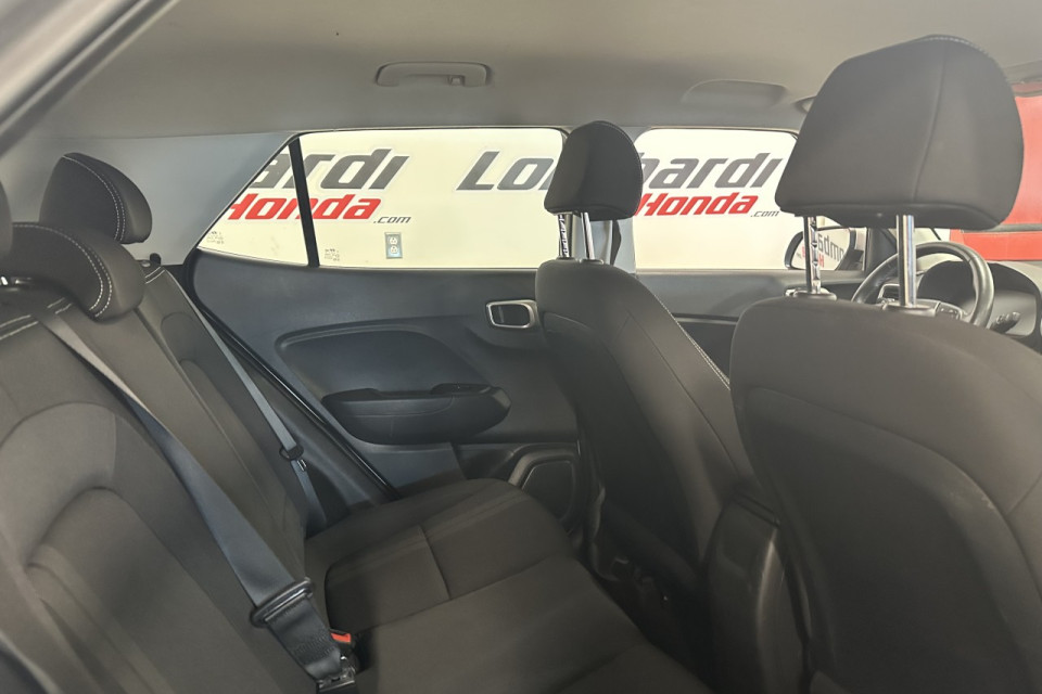 2023 Hyundai Venue - Image 19