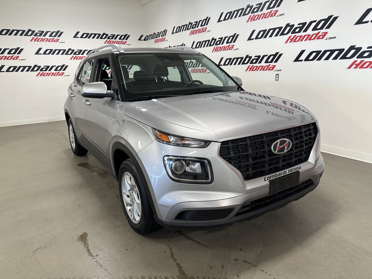 2023 Hyundai Venue - Image 1