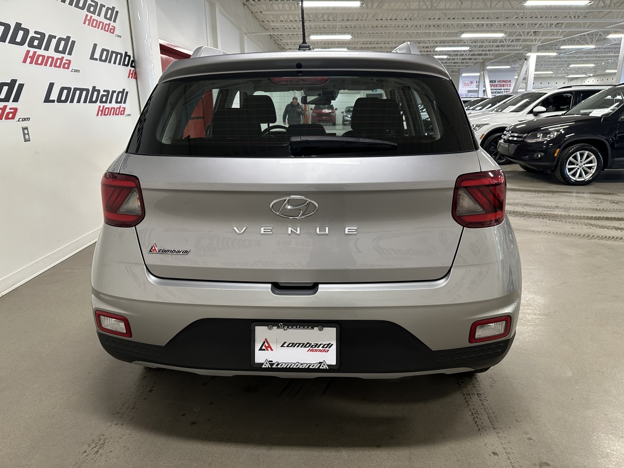 2023 Hyundai Venue - Image 9