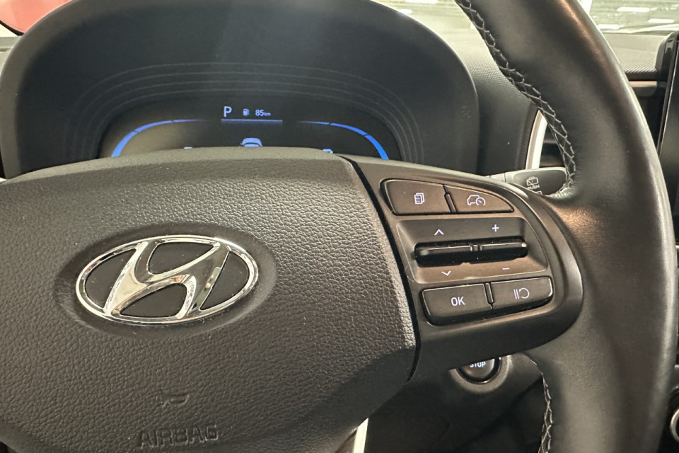 2023 Hyundai Venue - Image 15