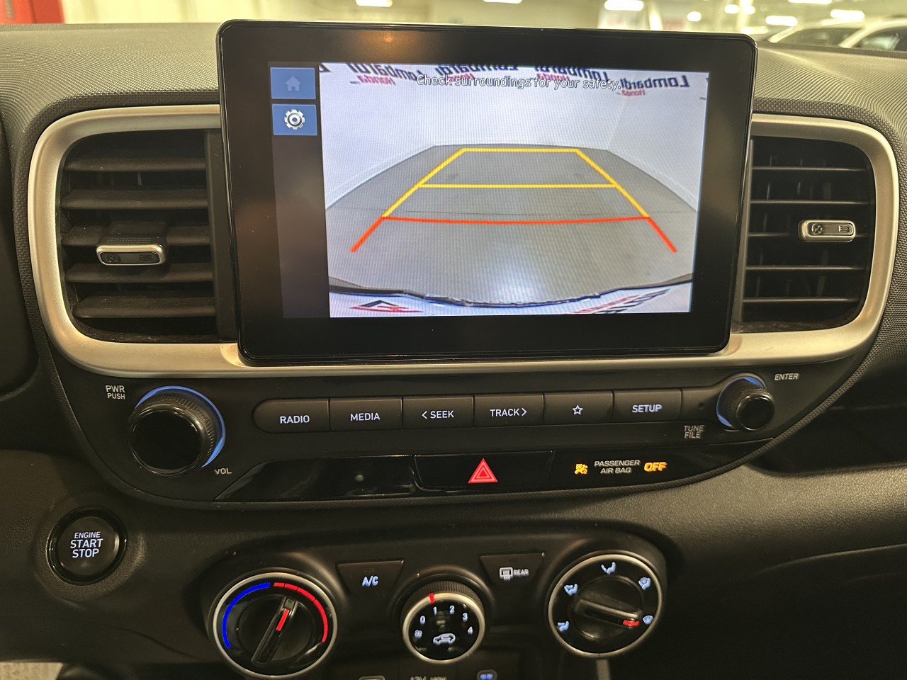 2023 Hyundai Venue - Image 16