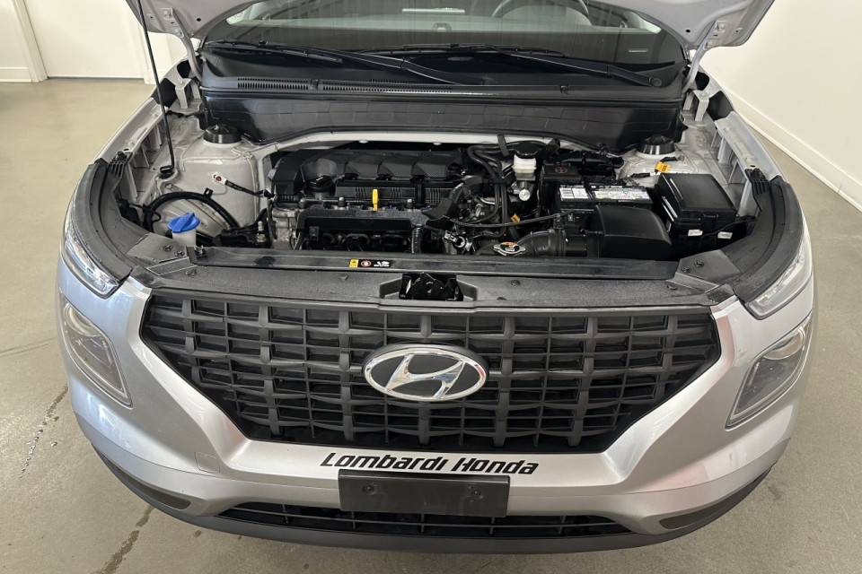 2023 Hyundai Venue - Image 24