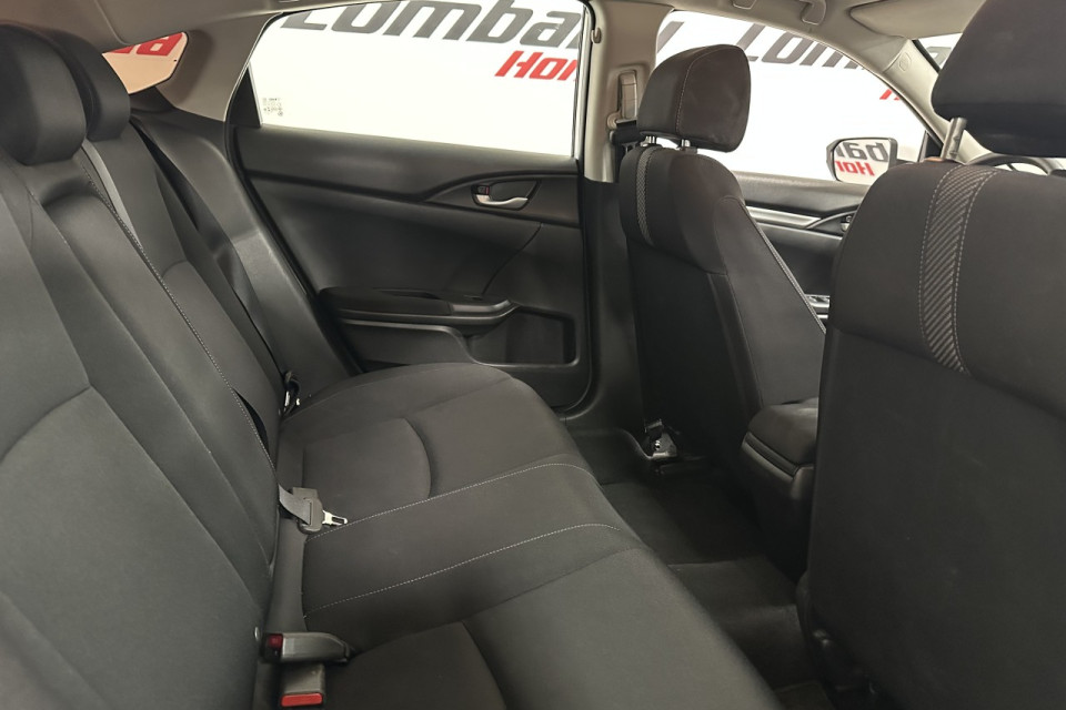 2018 Honda Civic - Image 23