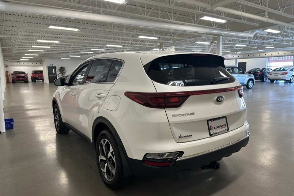 2021 Kia Sportage - Image 11