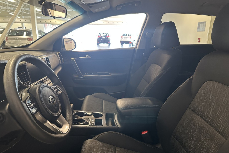2021 Kia Sportage - Image 13