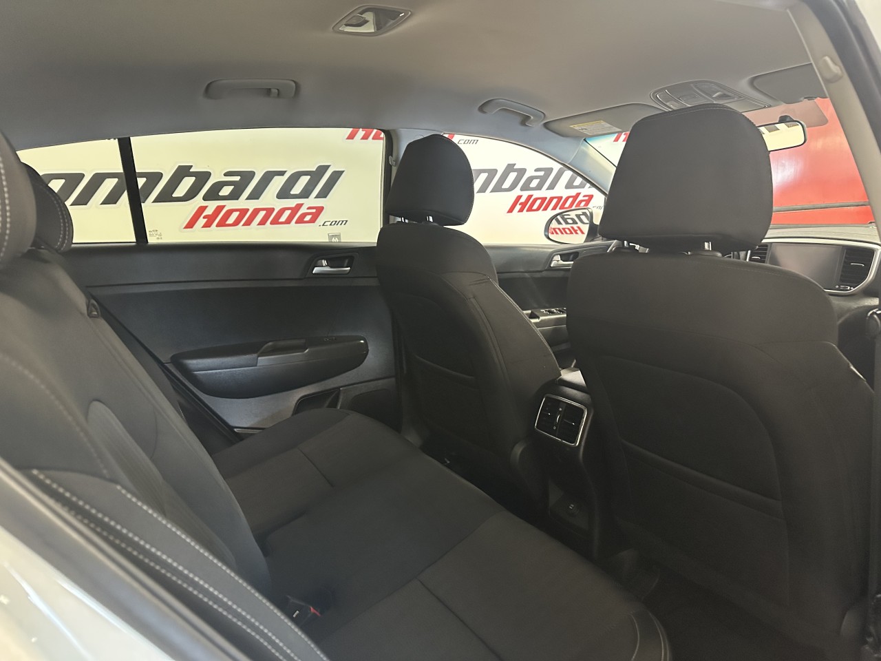 2021 Kia Sportage - Image 22