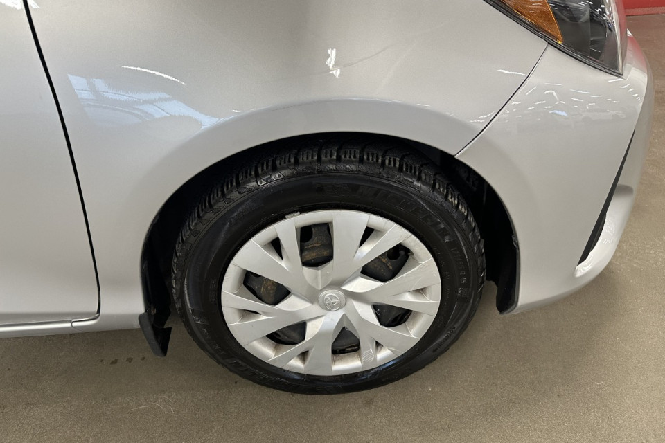 2018 Toyota Yaris - Image 6