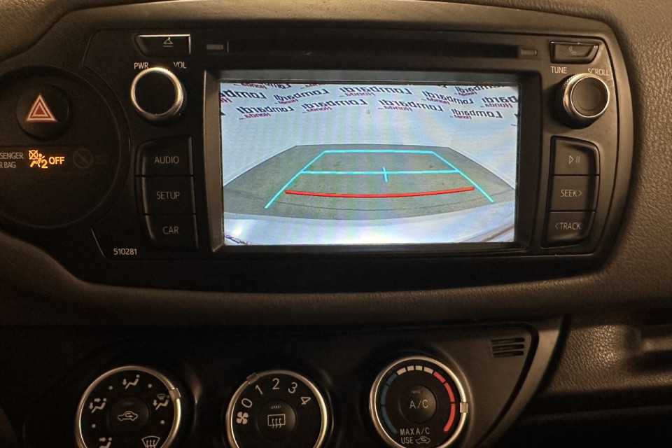 2018 Toyota Yaris - Image 13