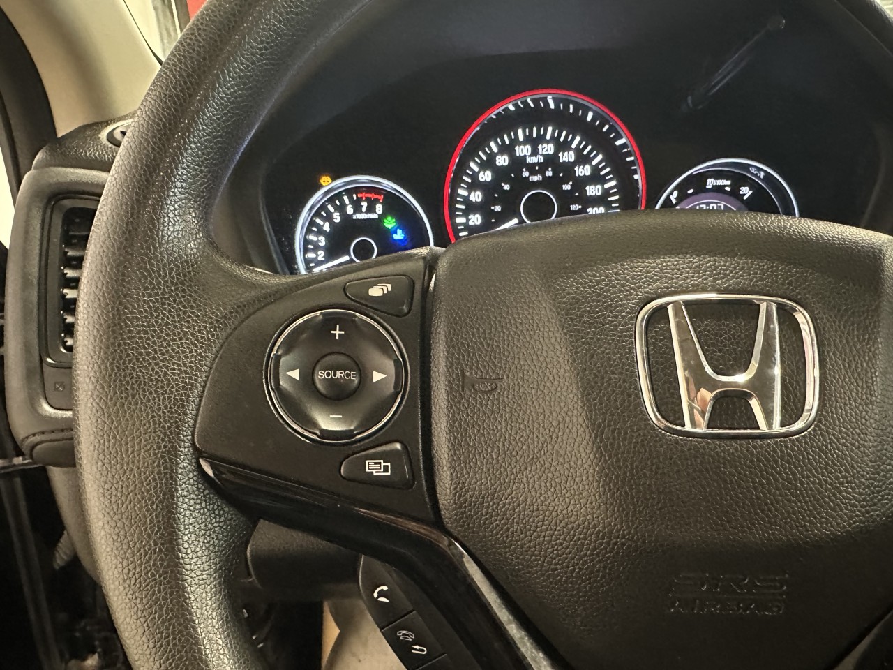 2017 Honda HR-V - Image 15
