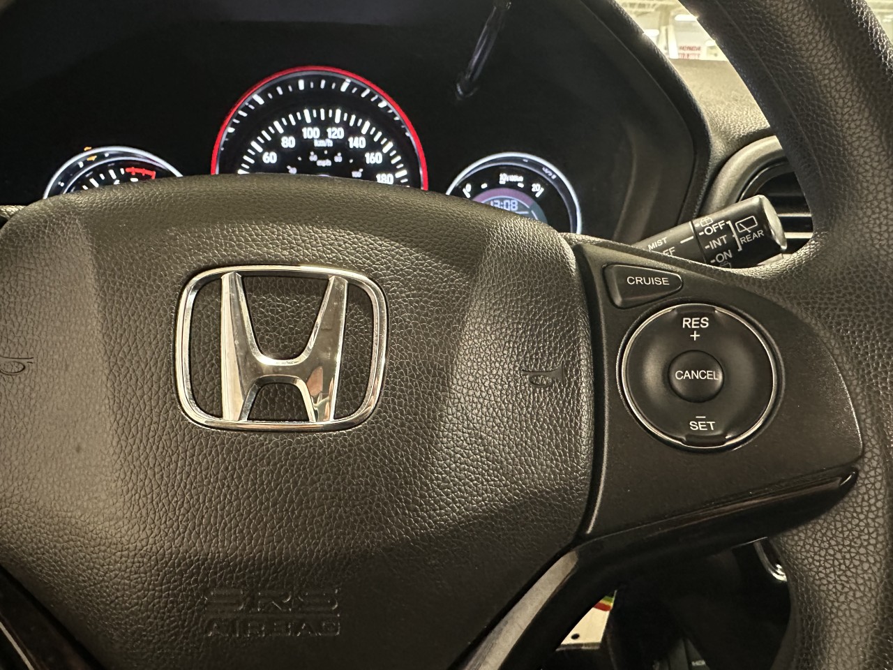 2017 Honda HR-V - Image 16