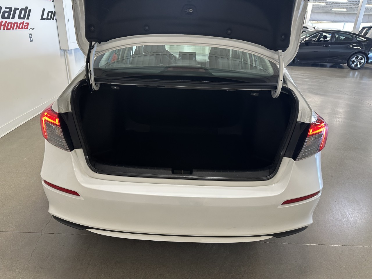 2023 Honda Civic - Image 21