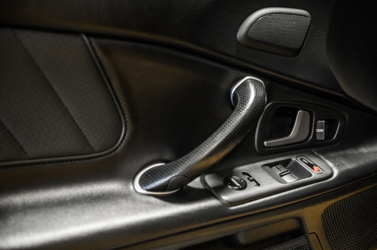 2005 Honda S2000 - Image 10